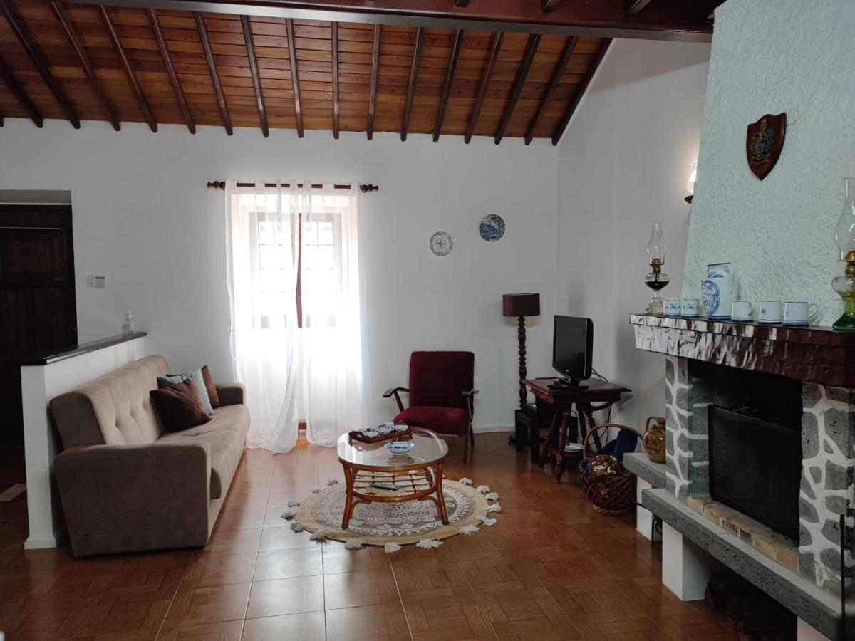 Vila Das Rosas Фурнаш Экстерьер фото